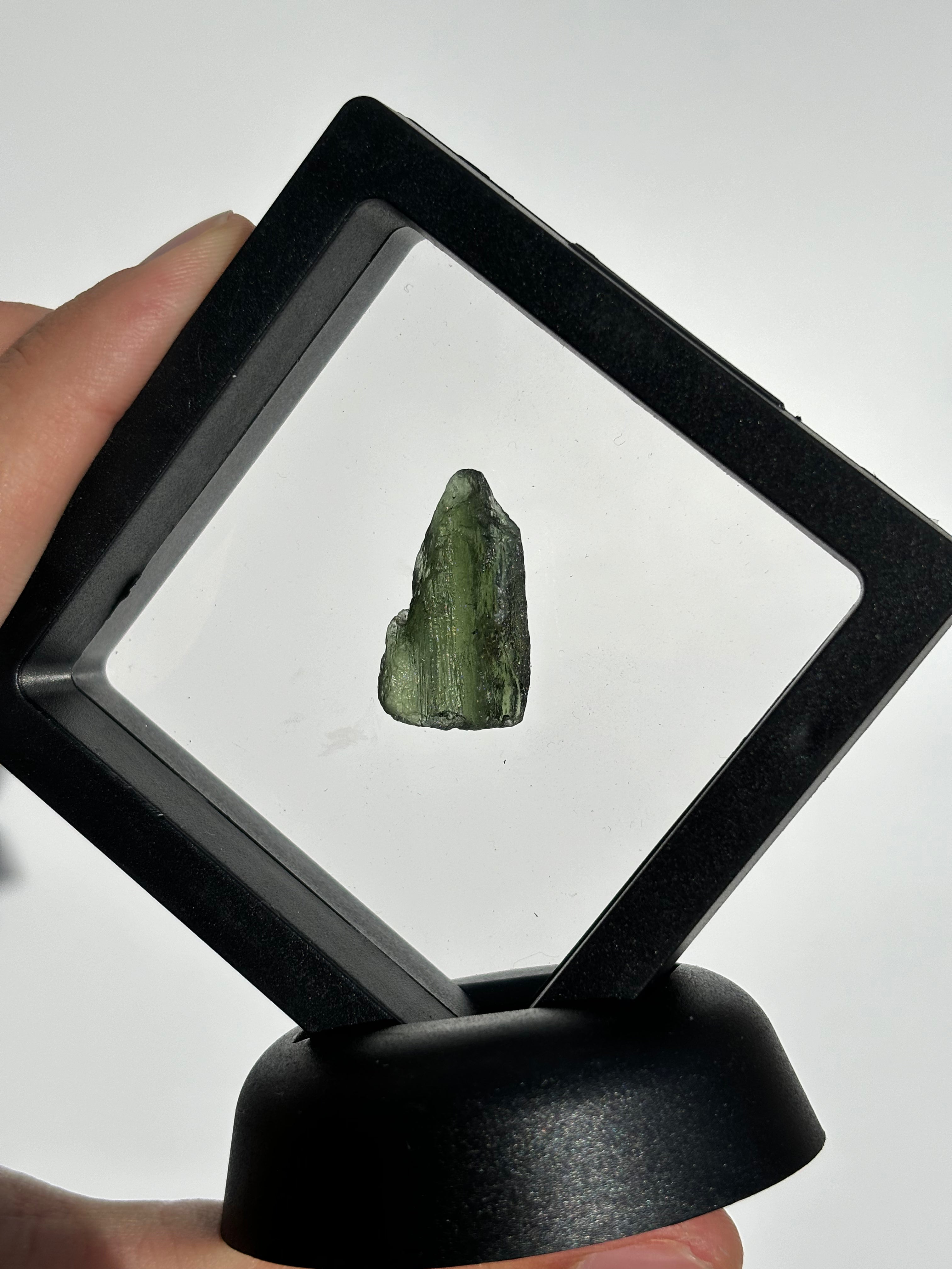 Echter Moldavit in Rahmen