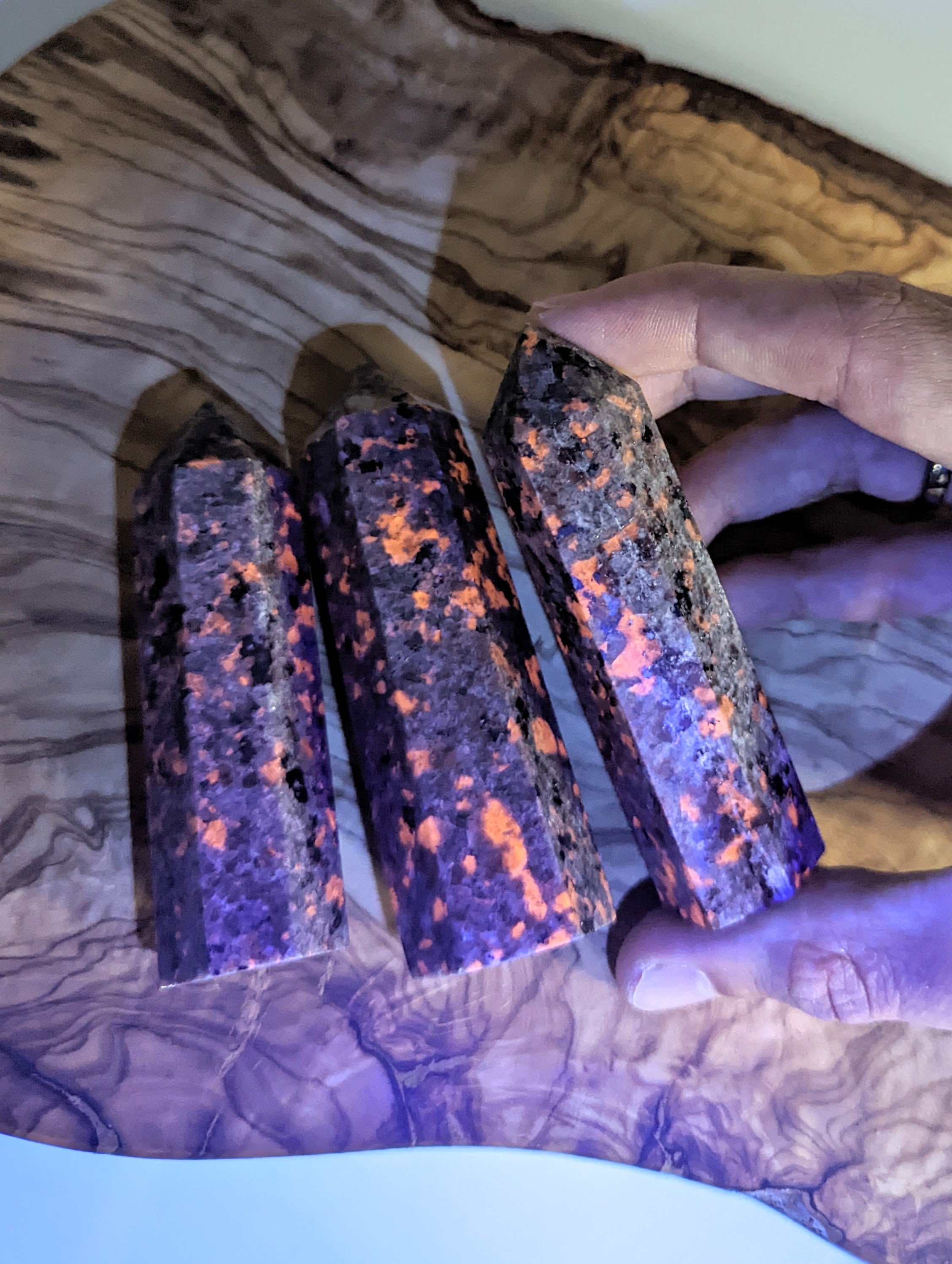 Yooperlith Türme (UV-Aktiv)