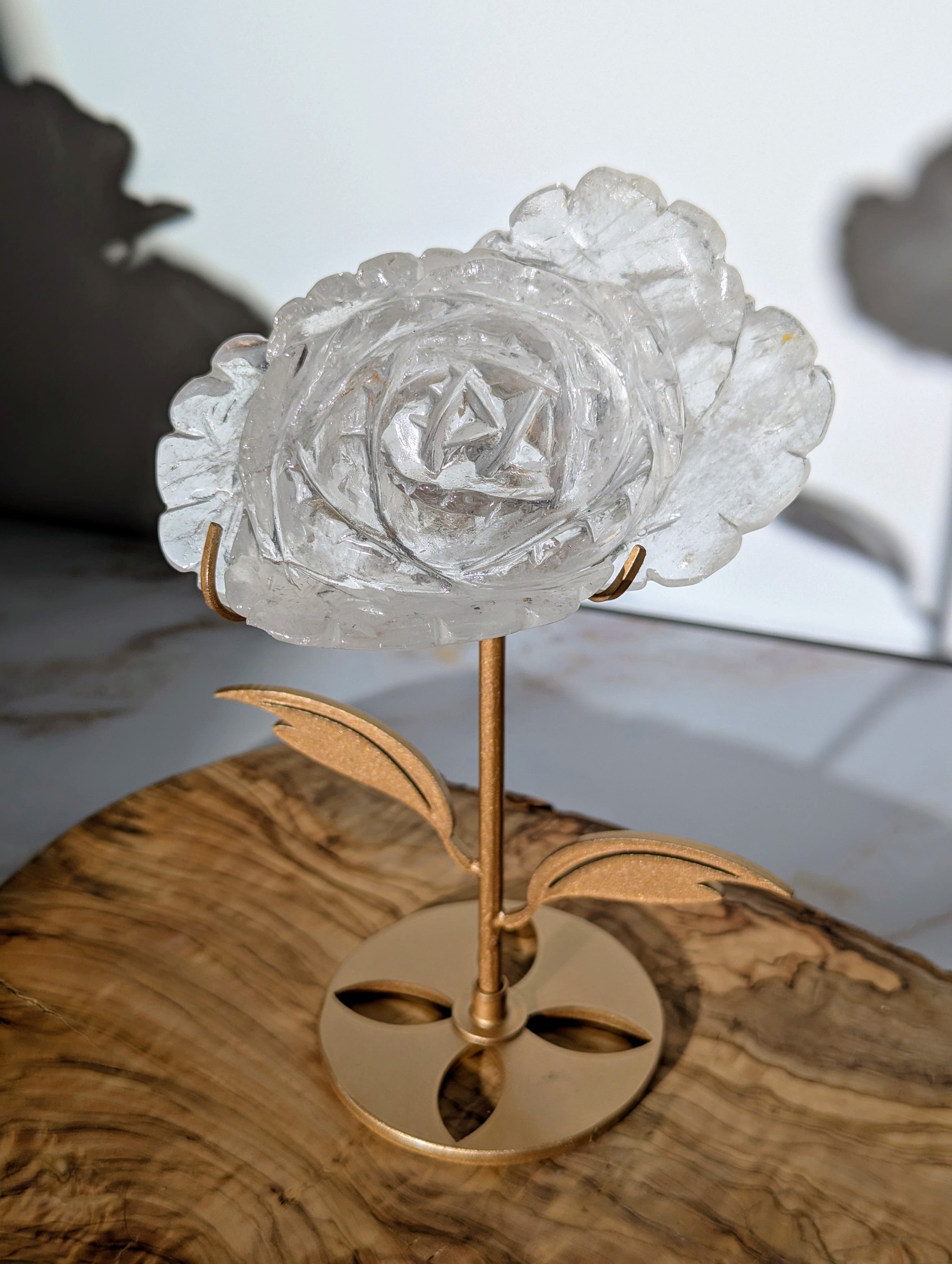 Bergkristall Blume mit Ständer