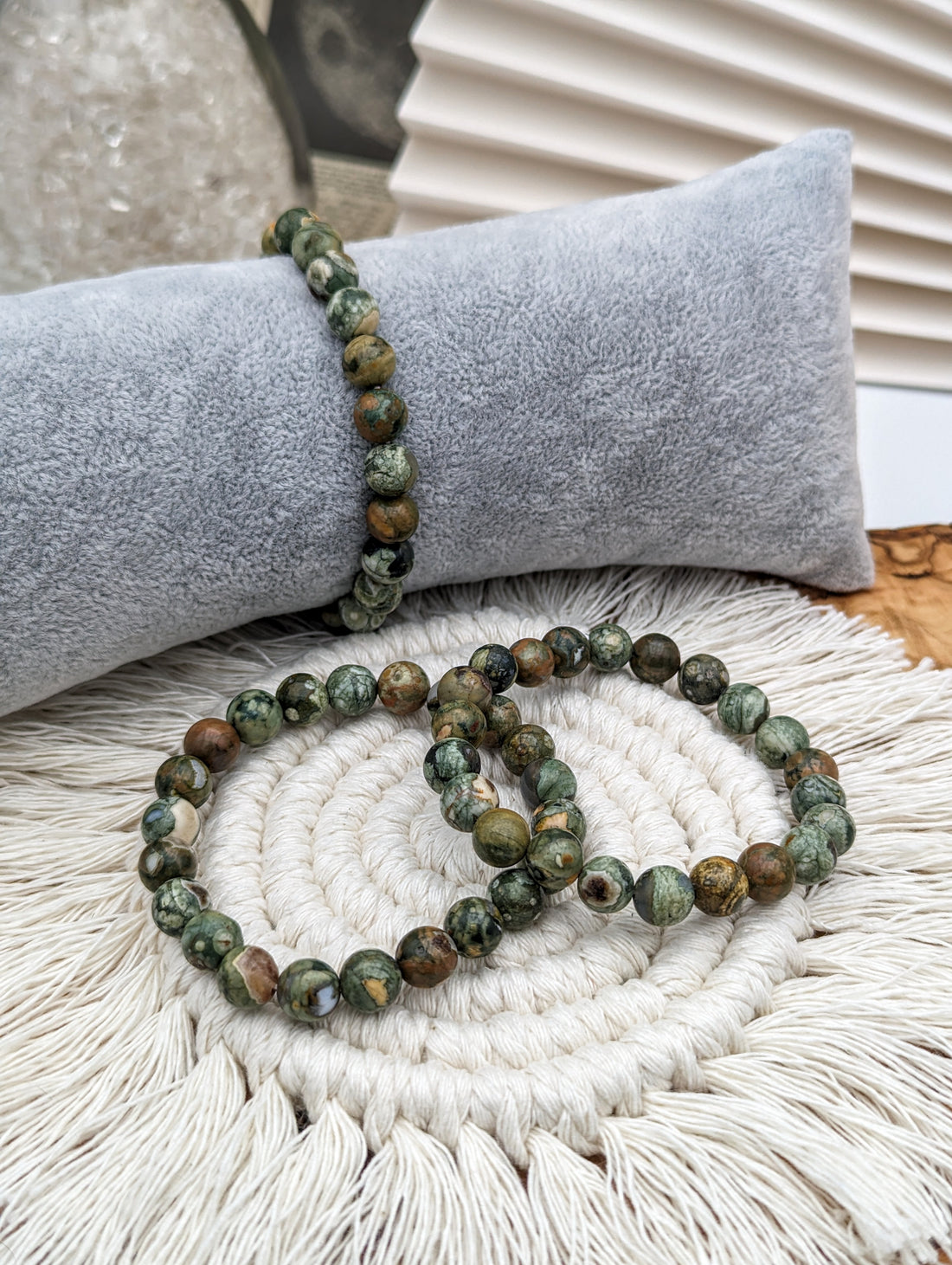 Regenwaldjaspis (Rhyolith) Kugelarmband