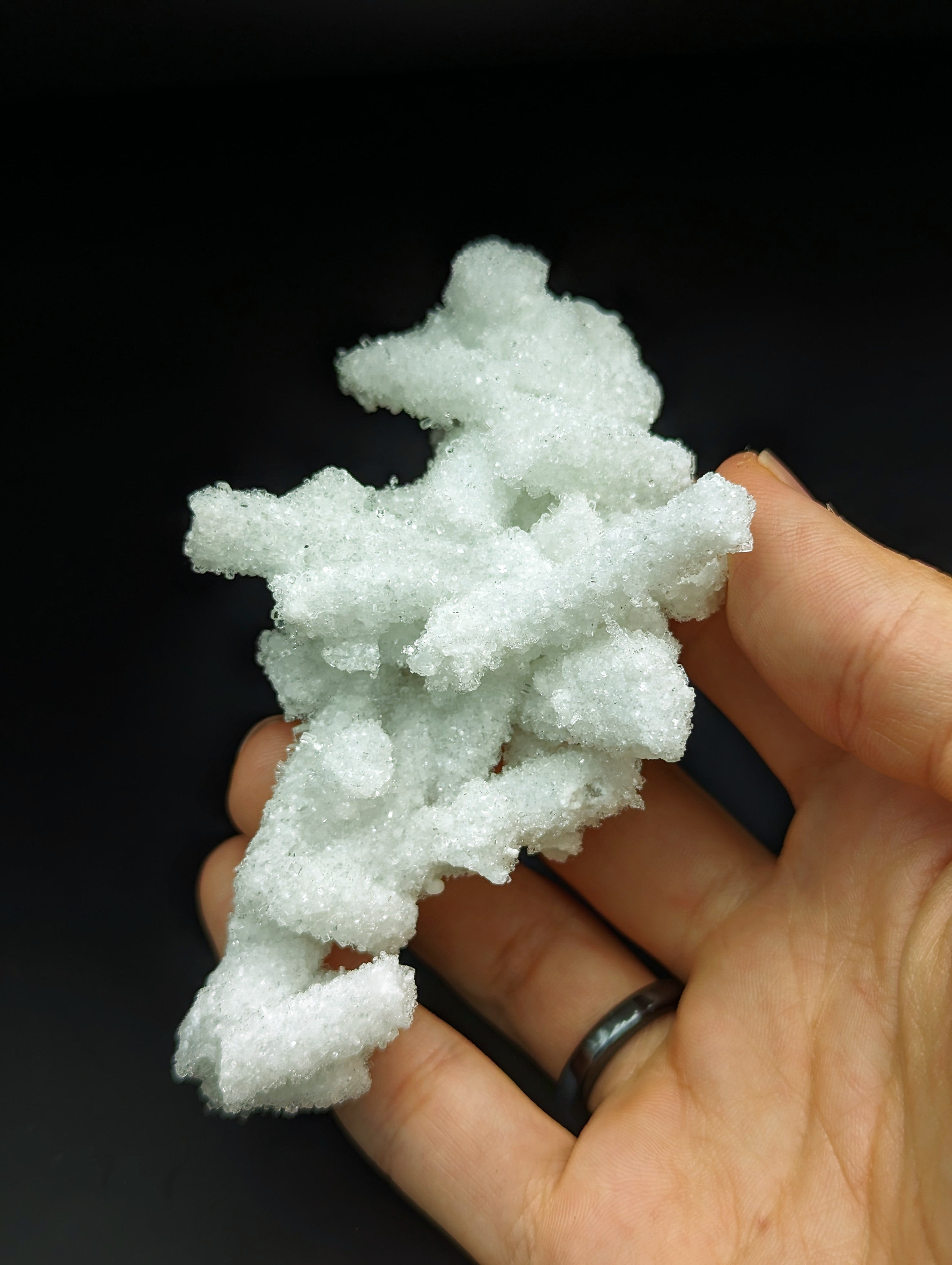 Prehnit nach Laumontit (selten)