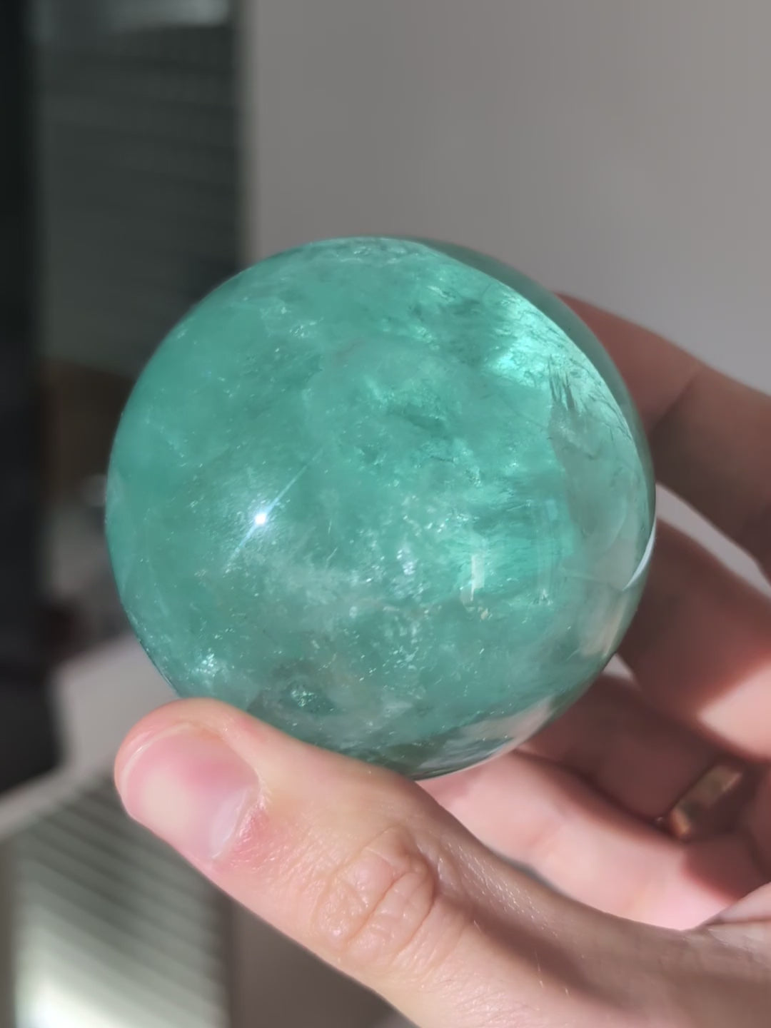 Grüne Fluorit Kugel 6,5cm