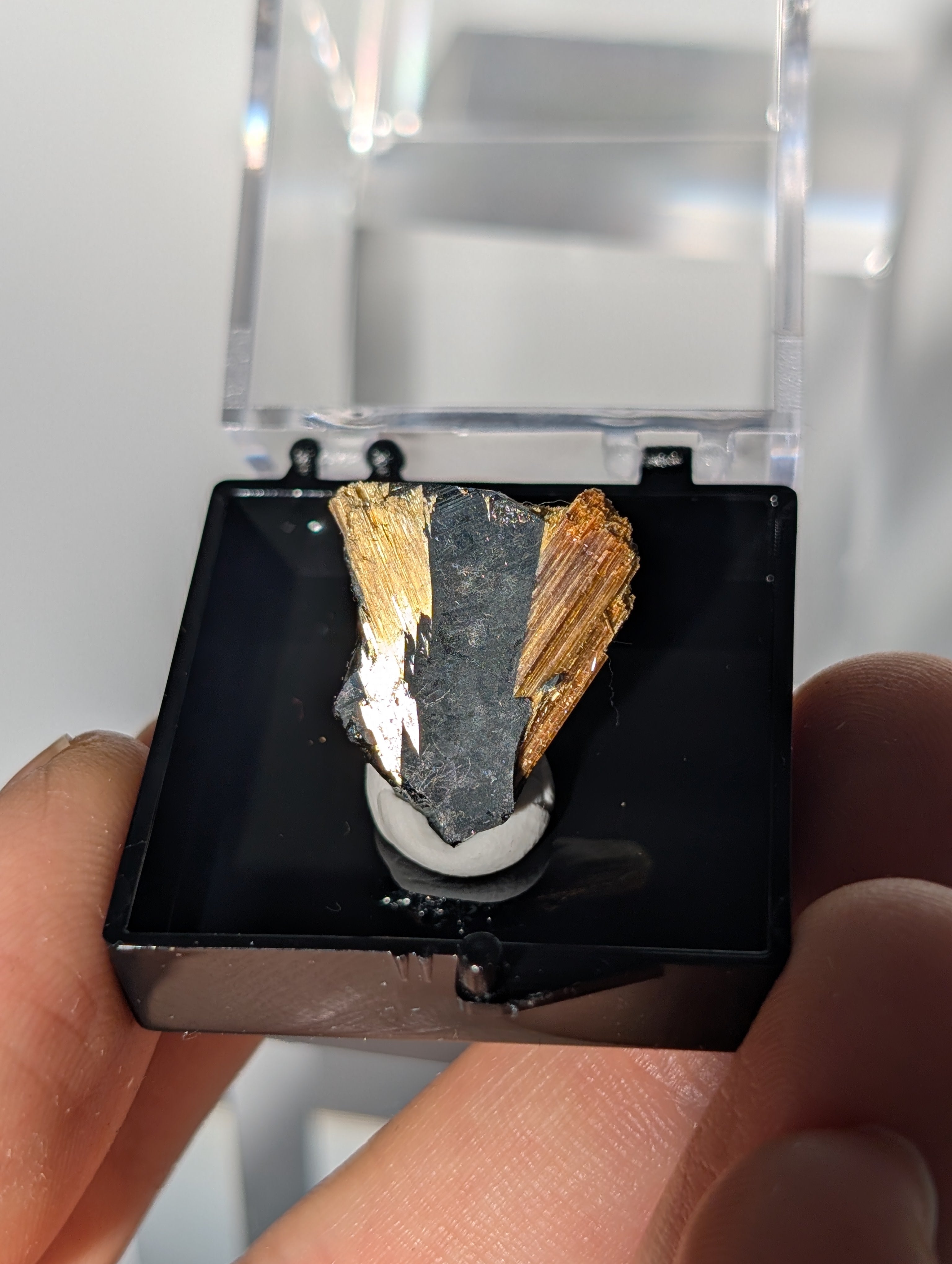 Rutil auf Hämatit Stufe aus Brasilien