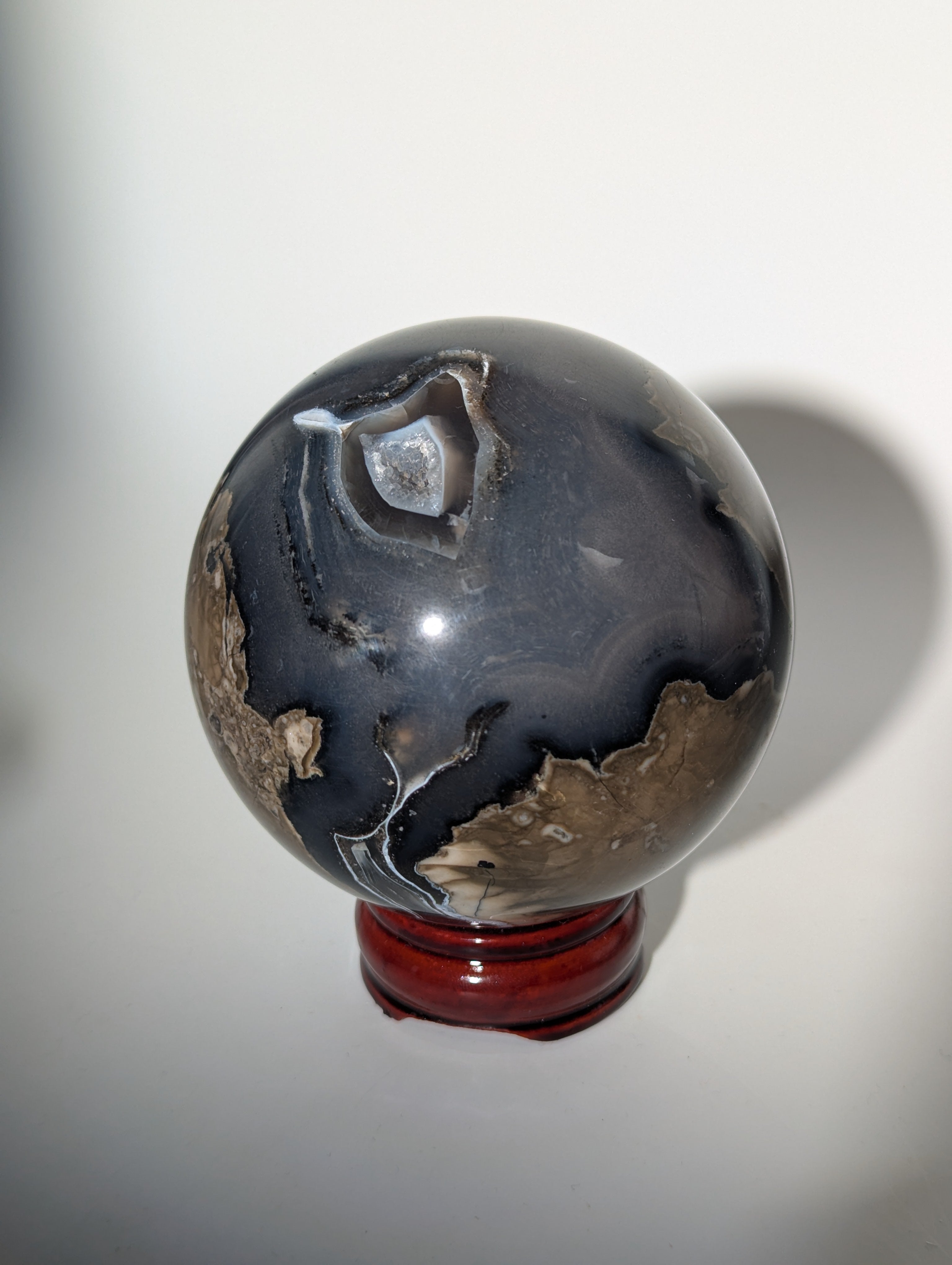 UV-Aktive Vulkan Achat Kugel🌋