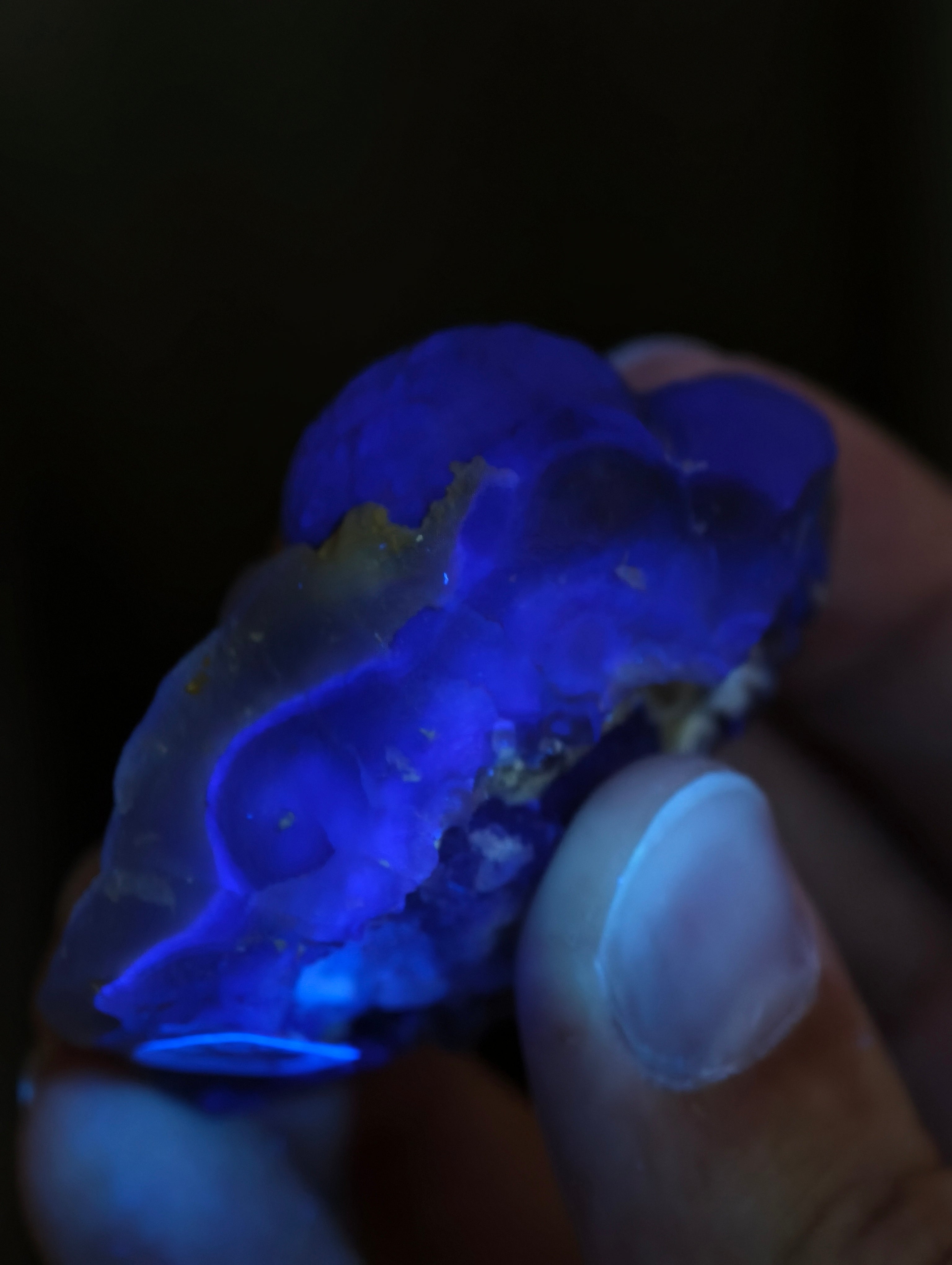 Botryoidaler grün & lila Fluorit (besonders & UV Aktiv, siehe Fotos)