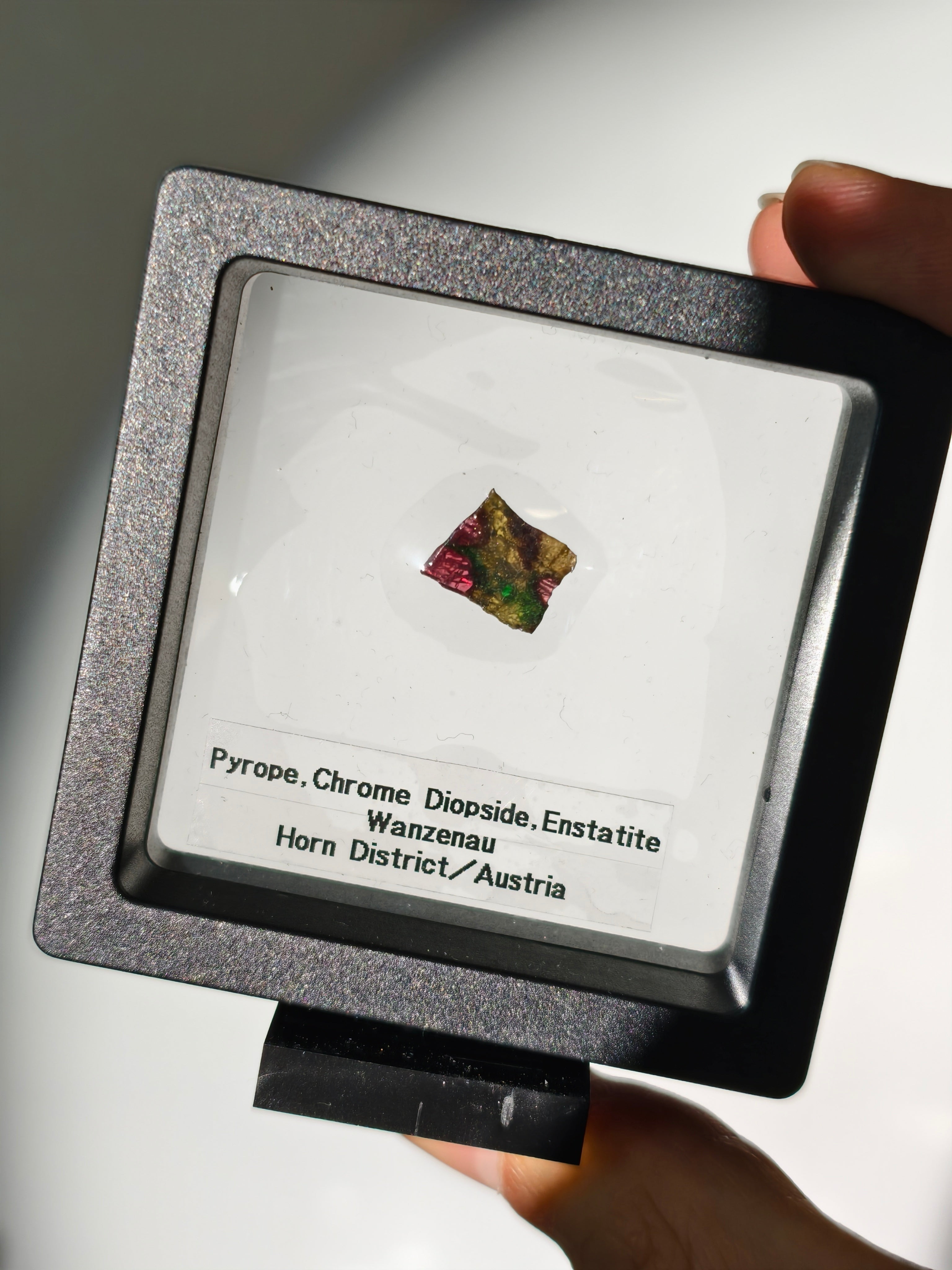 Pyrop, Chromdiopsid, Enstatit Scheibe aus Österreich (klein)