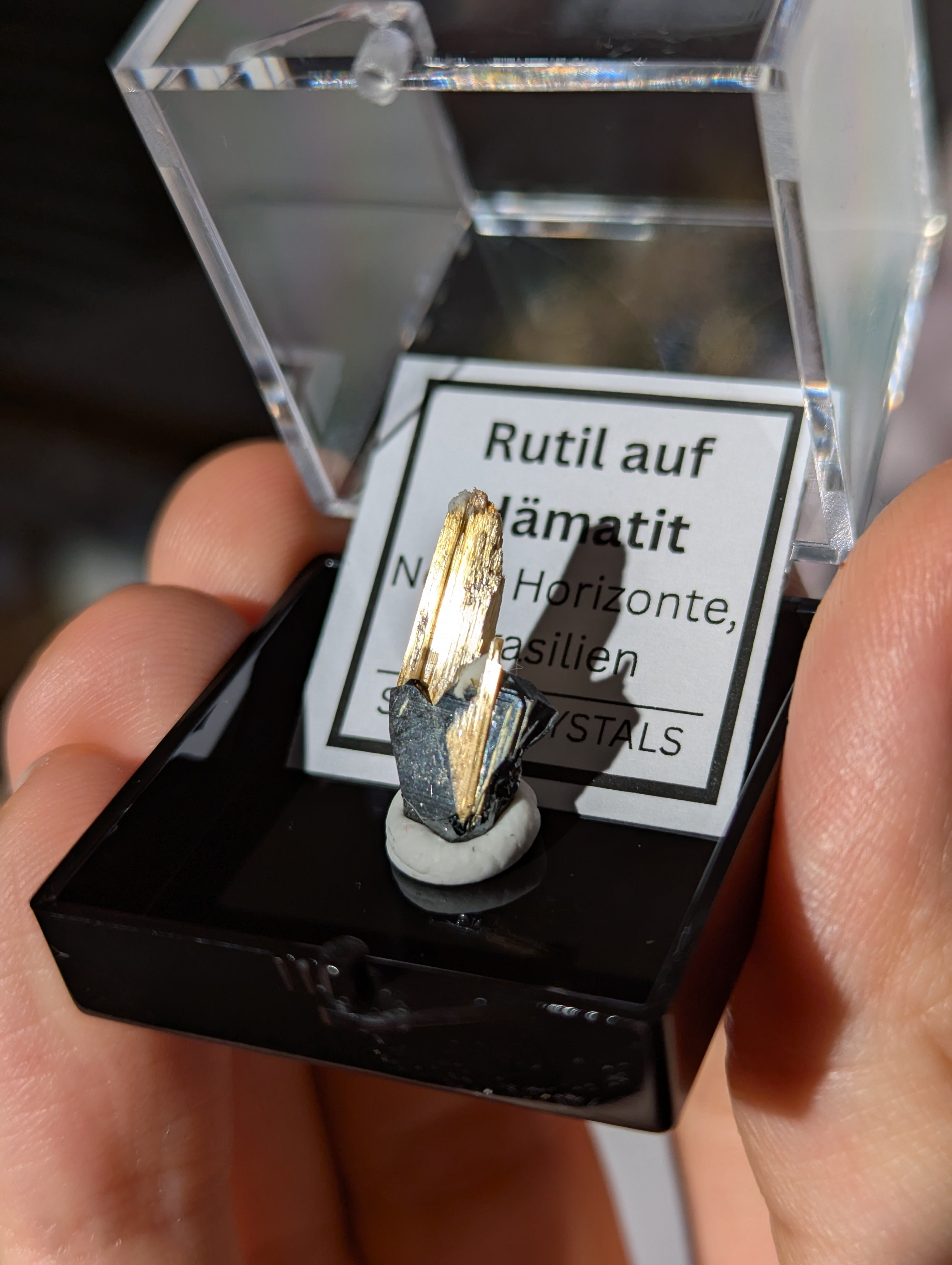 Rutil auf Hämatit Stufe aus Brasilien