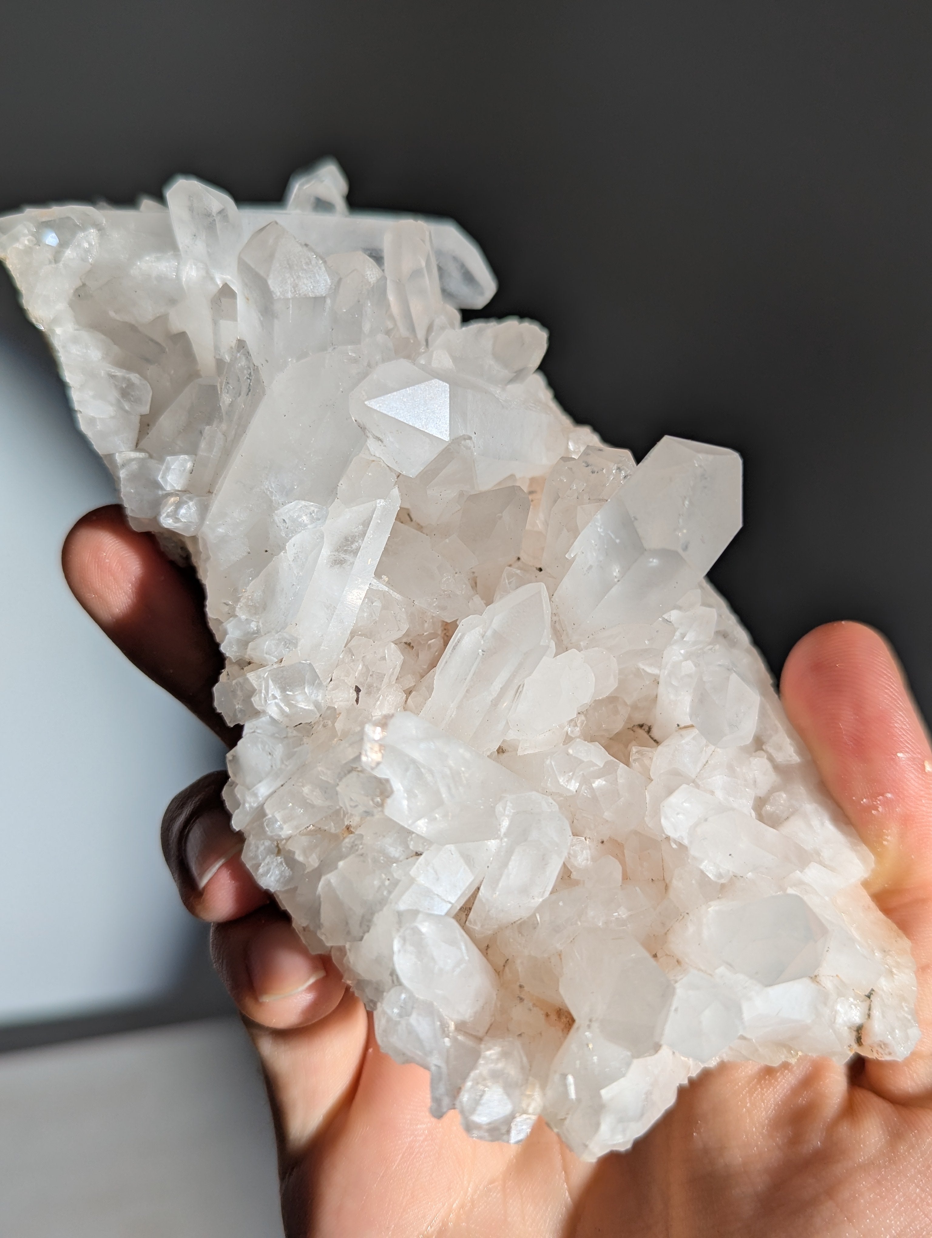 großes Bergkristall Cluster aus Brasilien