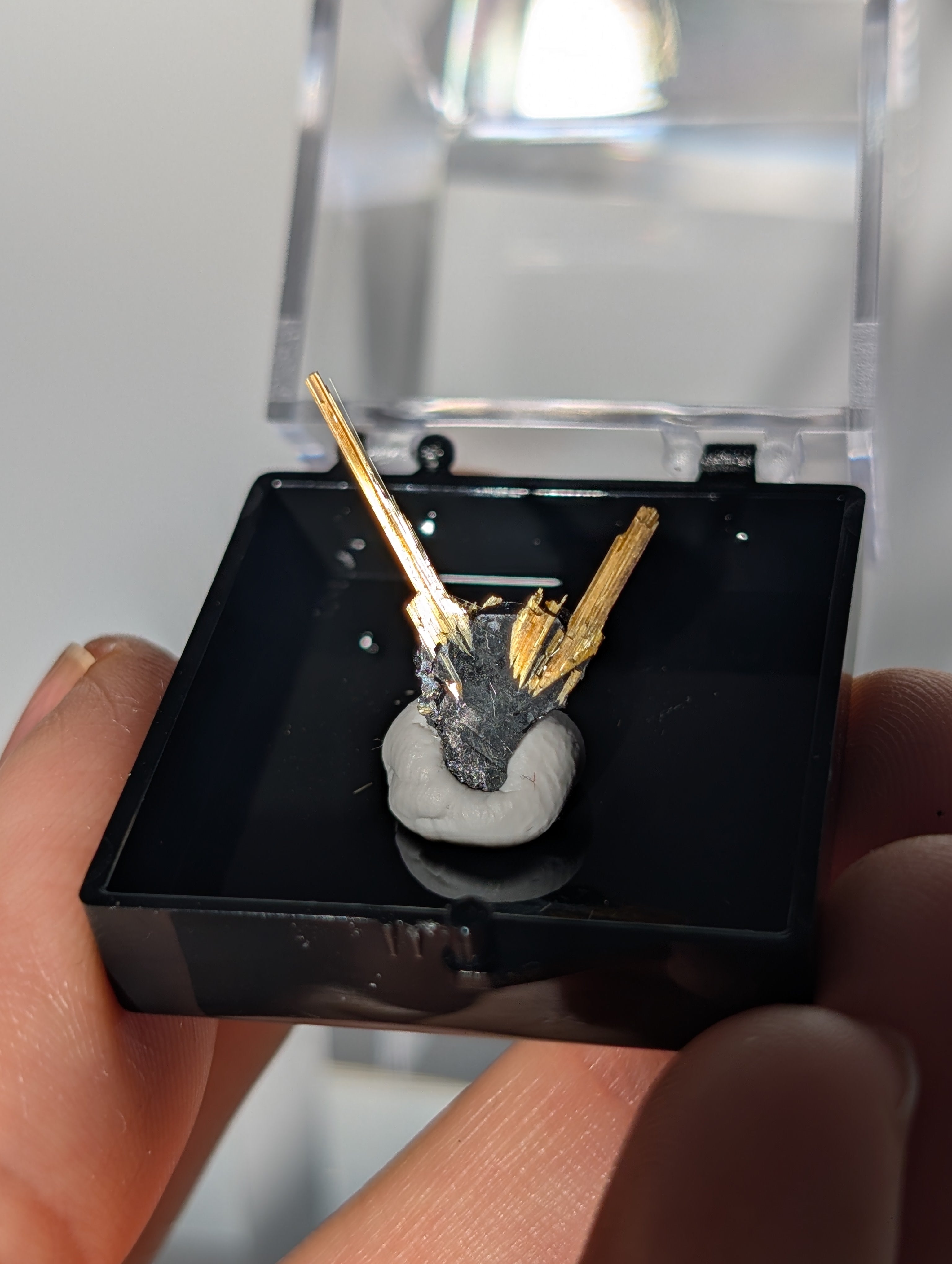 Rutil auf Hämatit Stufe aus Brasilien