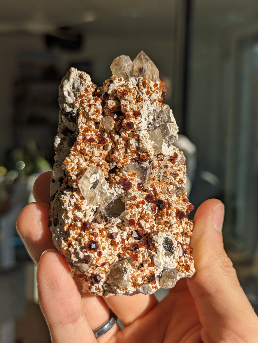 Spessartin Granat Cluster mit Rauchquarz