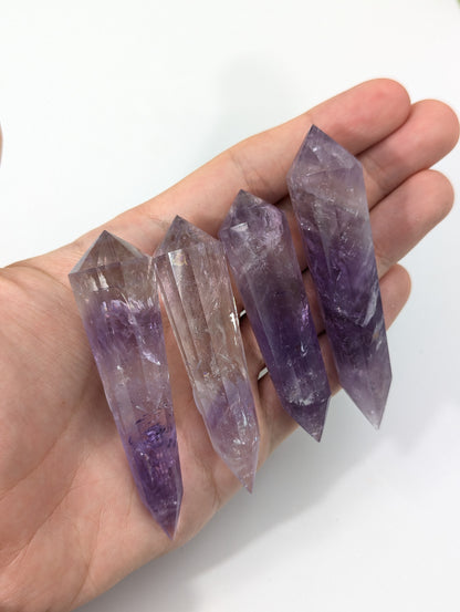 Amethyst Vogel Kristall mit Phantom mittelgroß