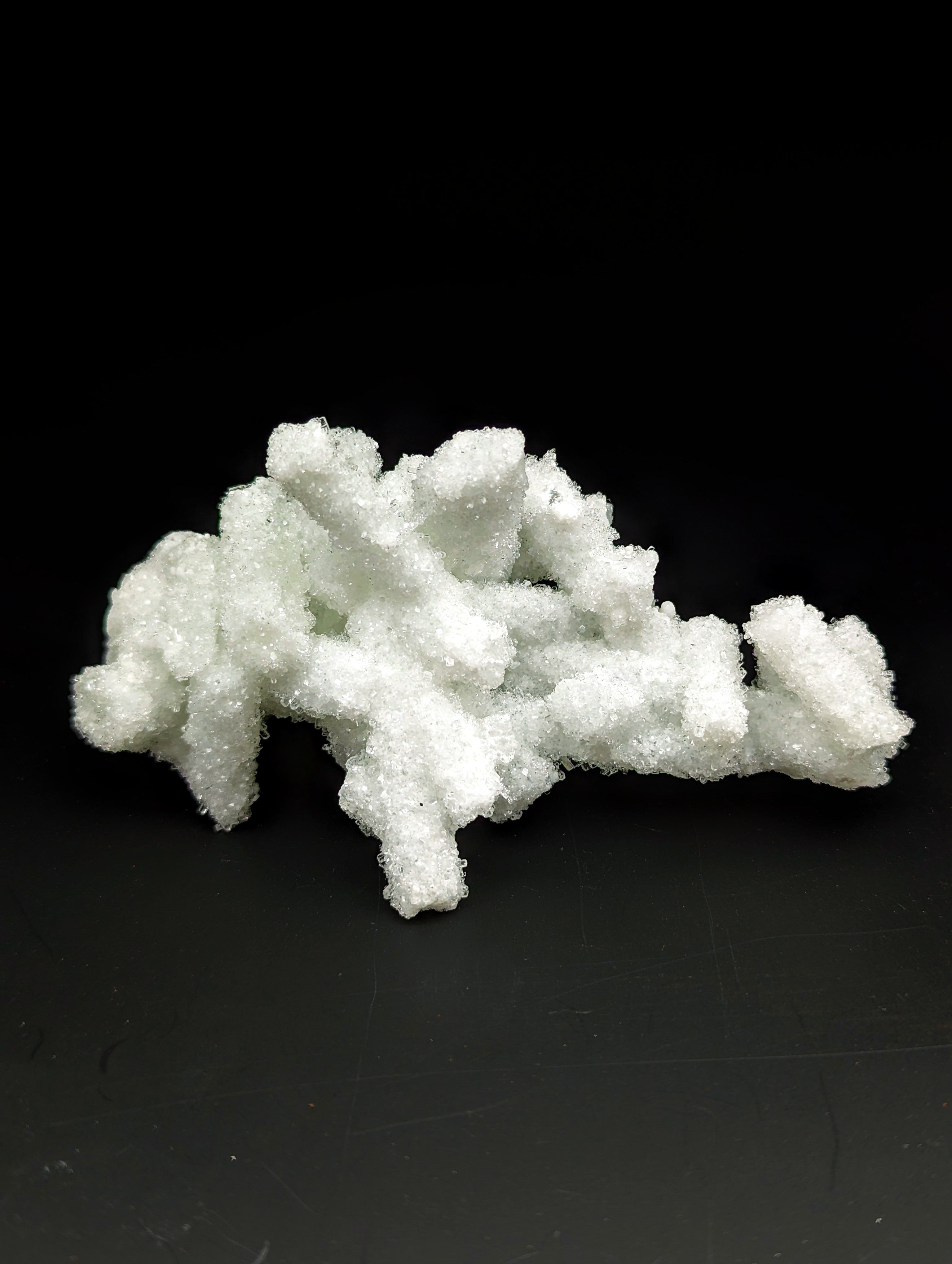 Prehnit nach Laumontit (selten)