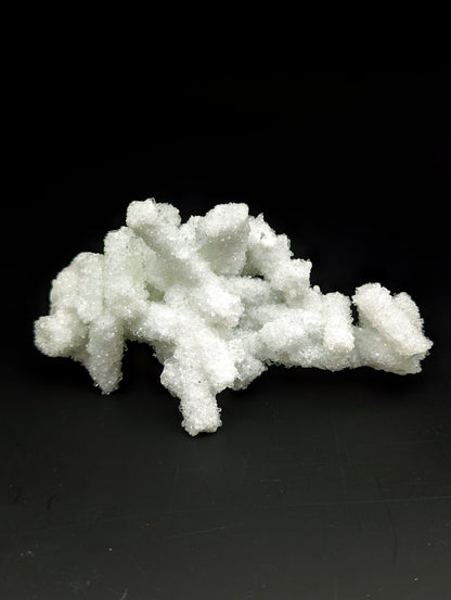 Prehnit nach Laumontit (selten)