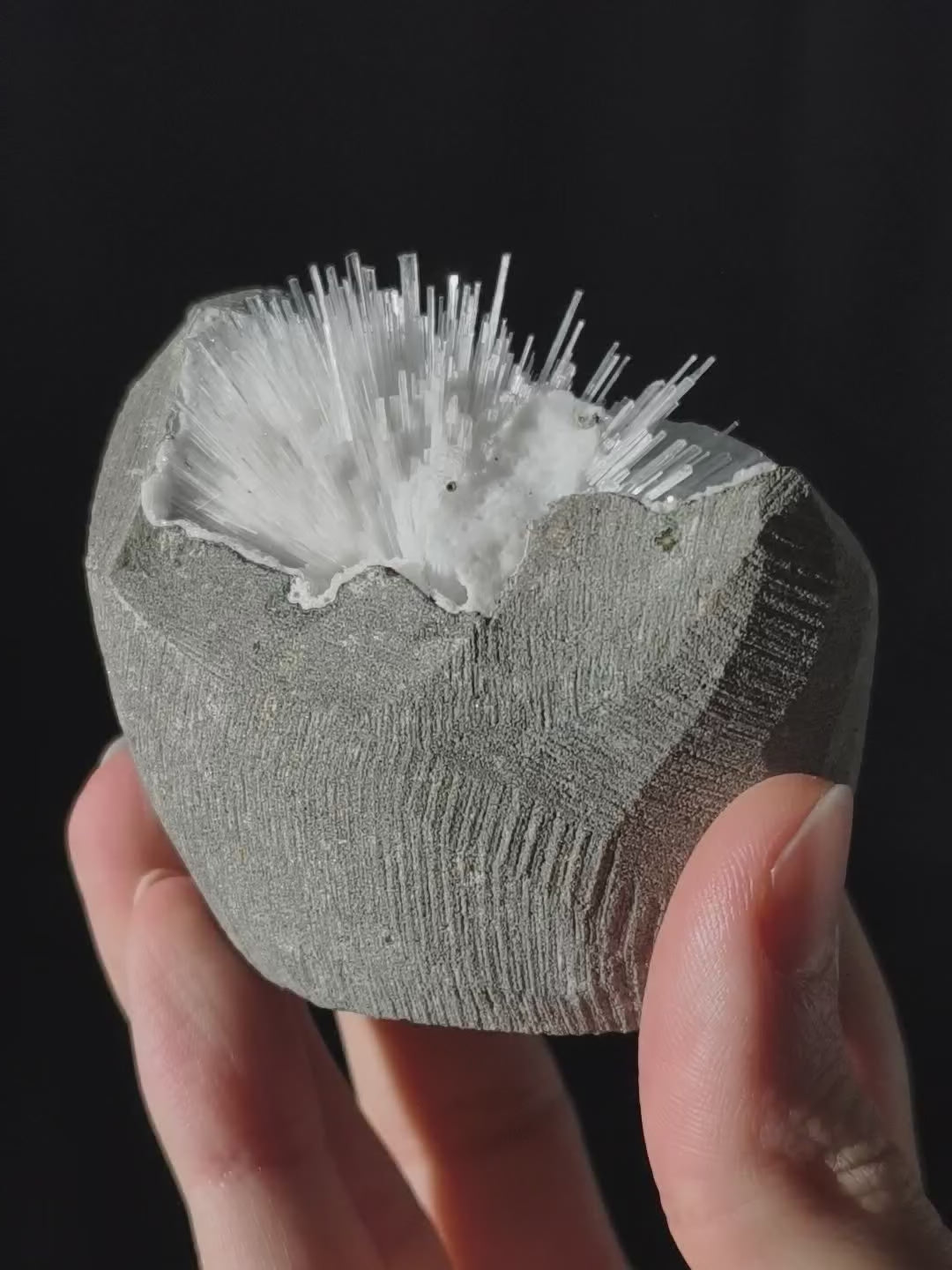 Skolezit Geode aus Indien