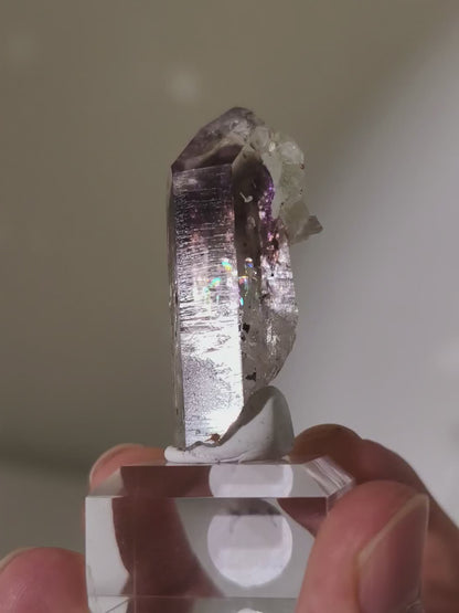 Streep Mine Amethyst Spitze mit Prehnit aus Goboboseb, Namibia
