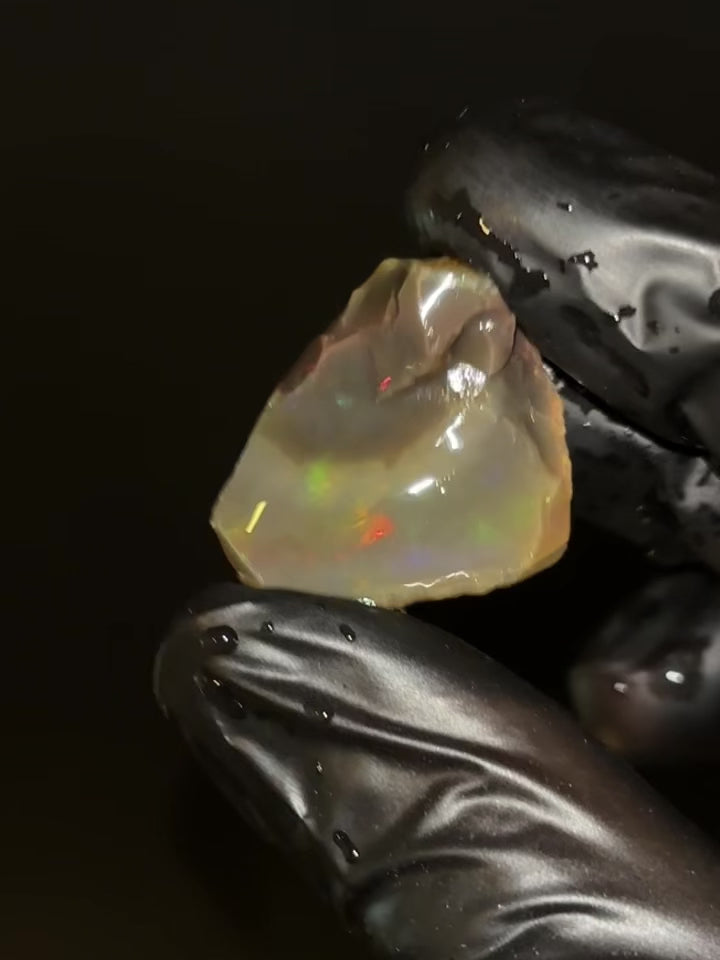 Wasseropal aus Äthiopien 8,55g