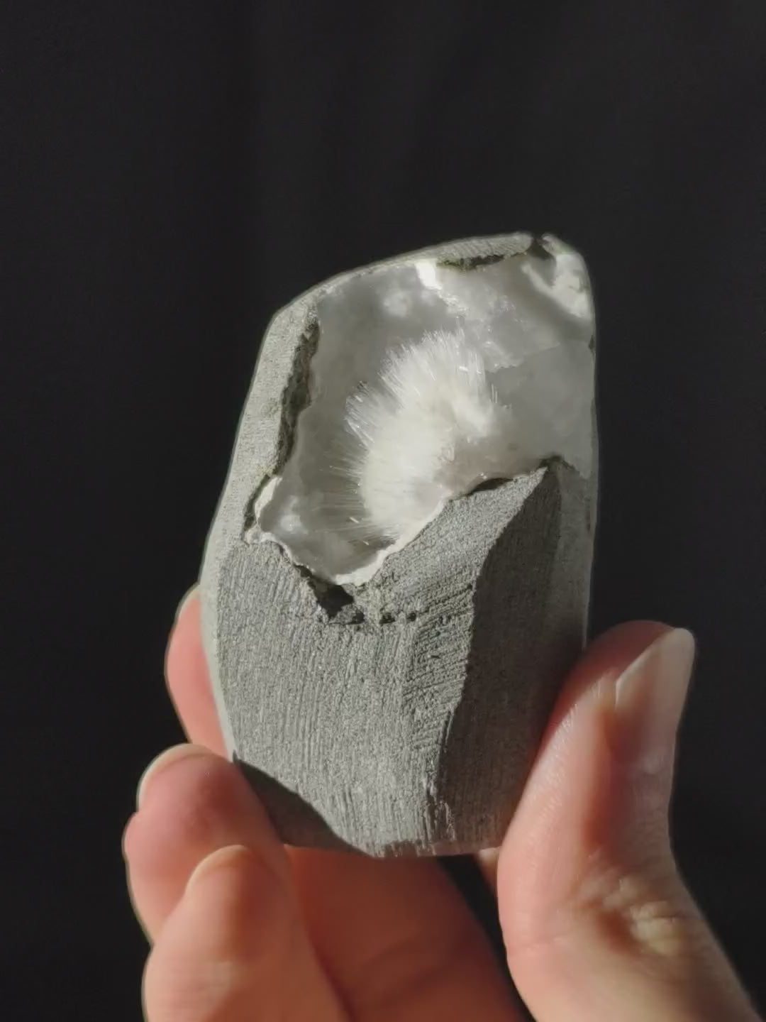 Skolezit Geode aus Indien