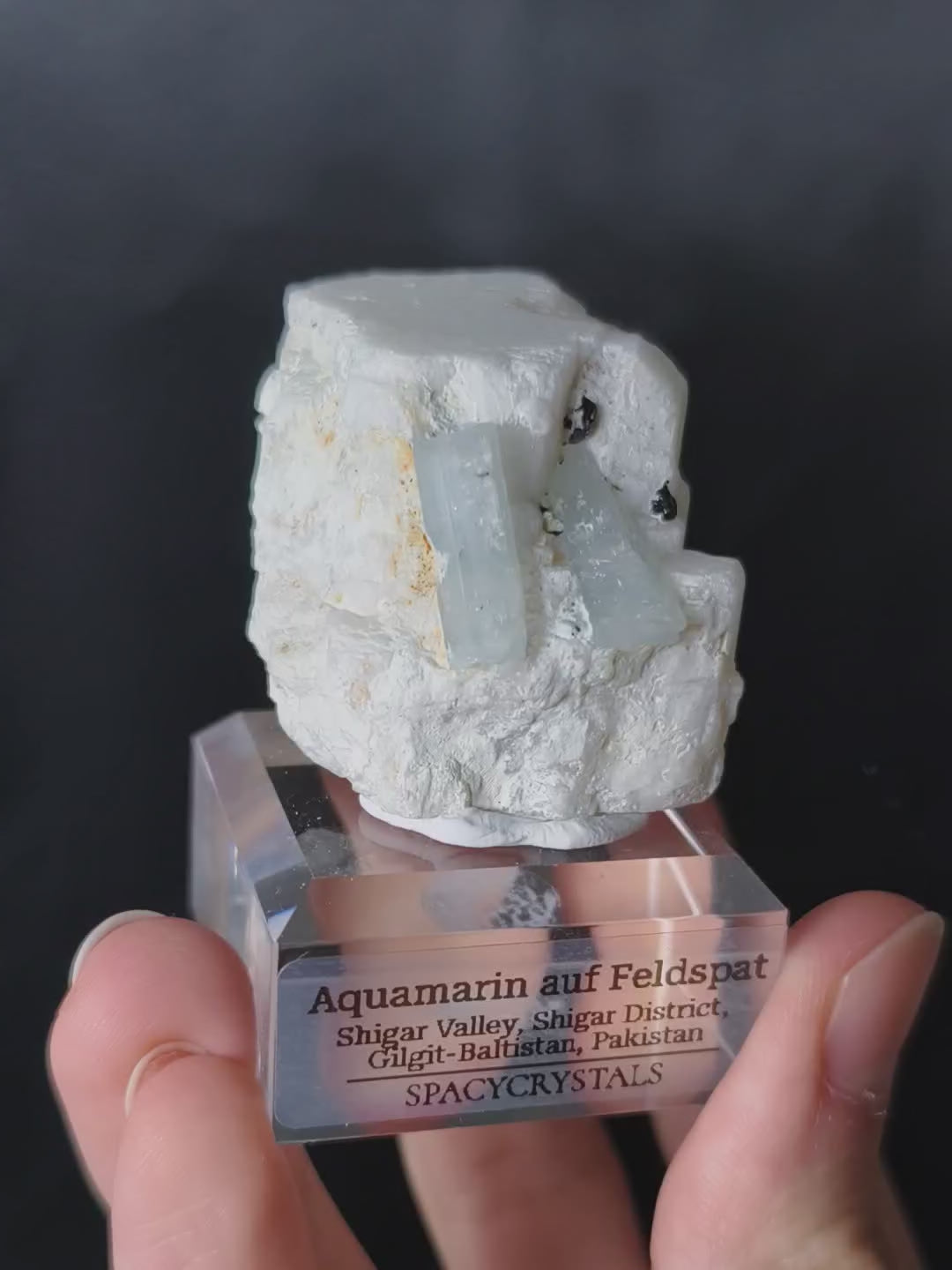 Aquamarin auf Feldspat aus Pakistan