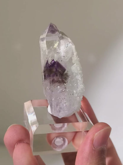 Streep Mine Amethyst Spitze mit Prehnit aus Goboboseb, Namibia