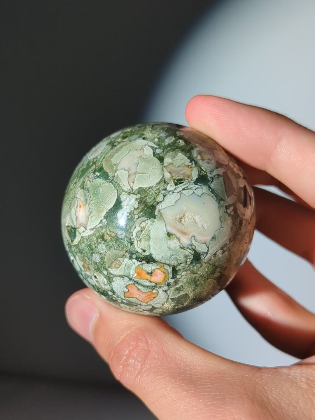 Rhyolith &quot;Regenwaldjaspis&quot; Kugel 5,4cm