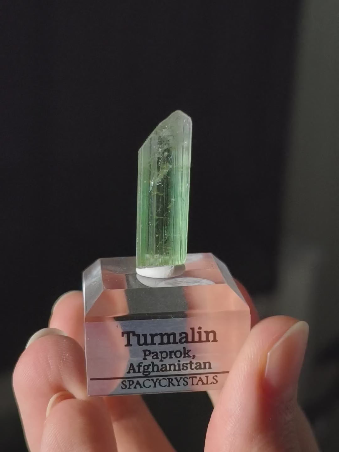 Grüner Turmalin aus Paprok, Afghanistan