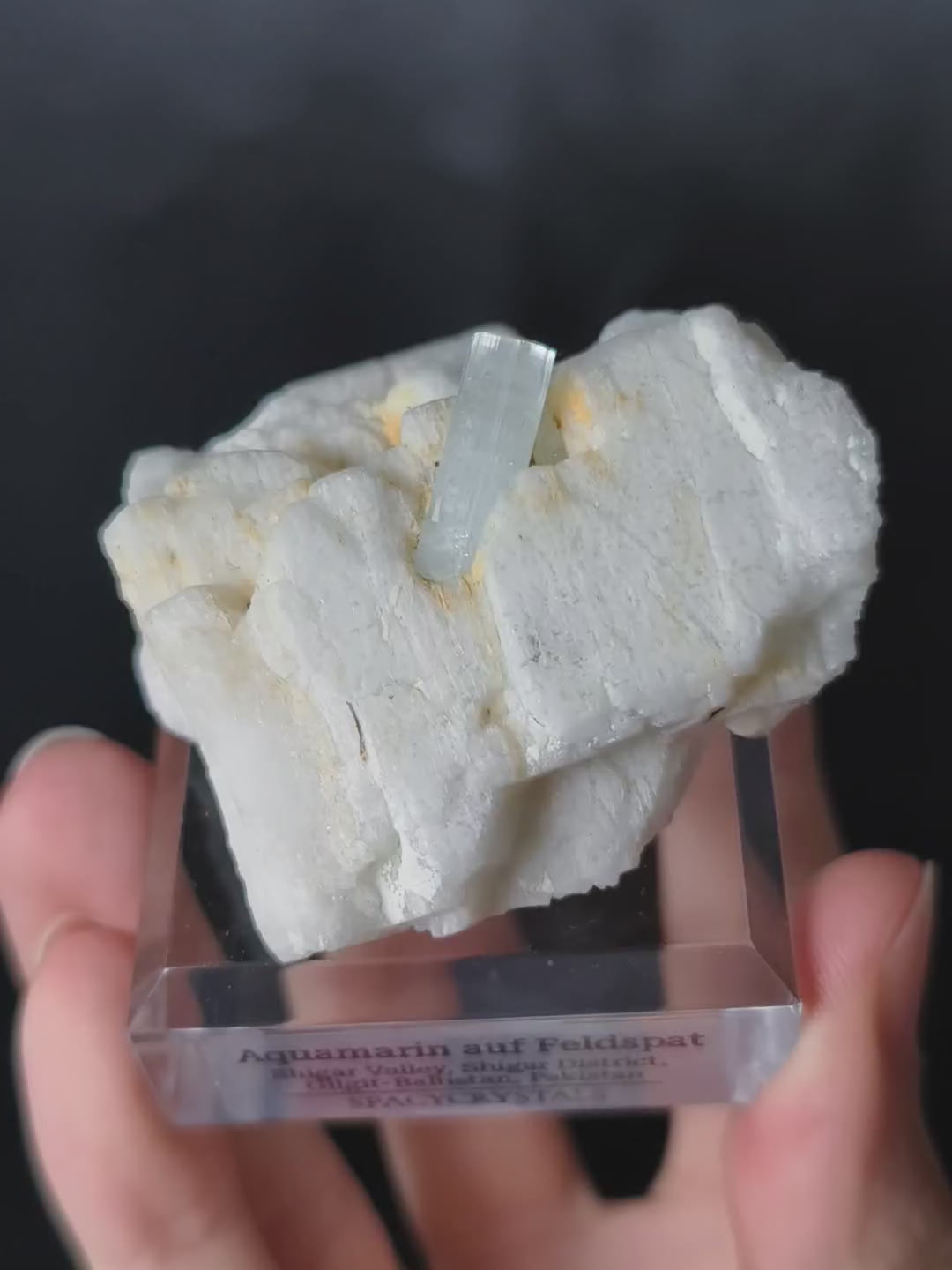 Aquamarin auf Feldspat aus Pakistan