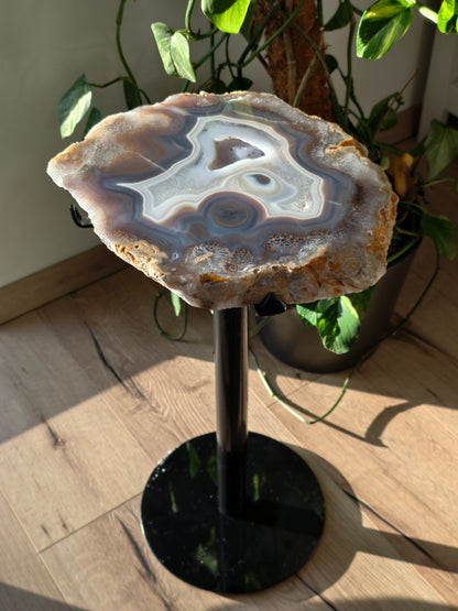 Natürlicher Achat Beistelltisch mit Druse aus Brasilien