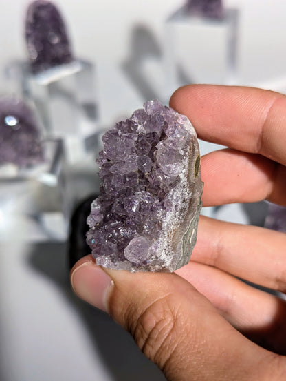 Mini Amethyst Cluster stehend Cutbase