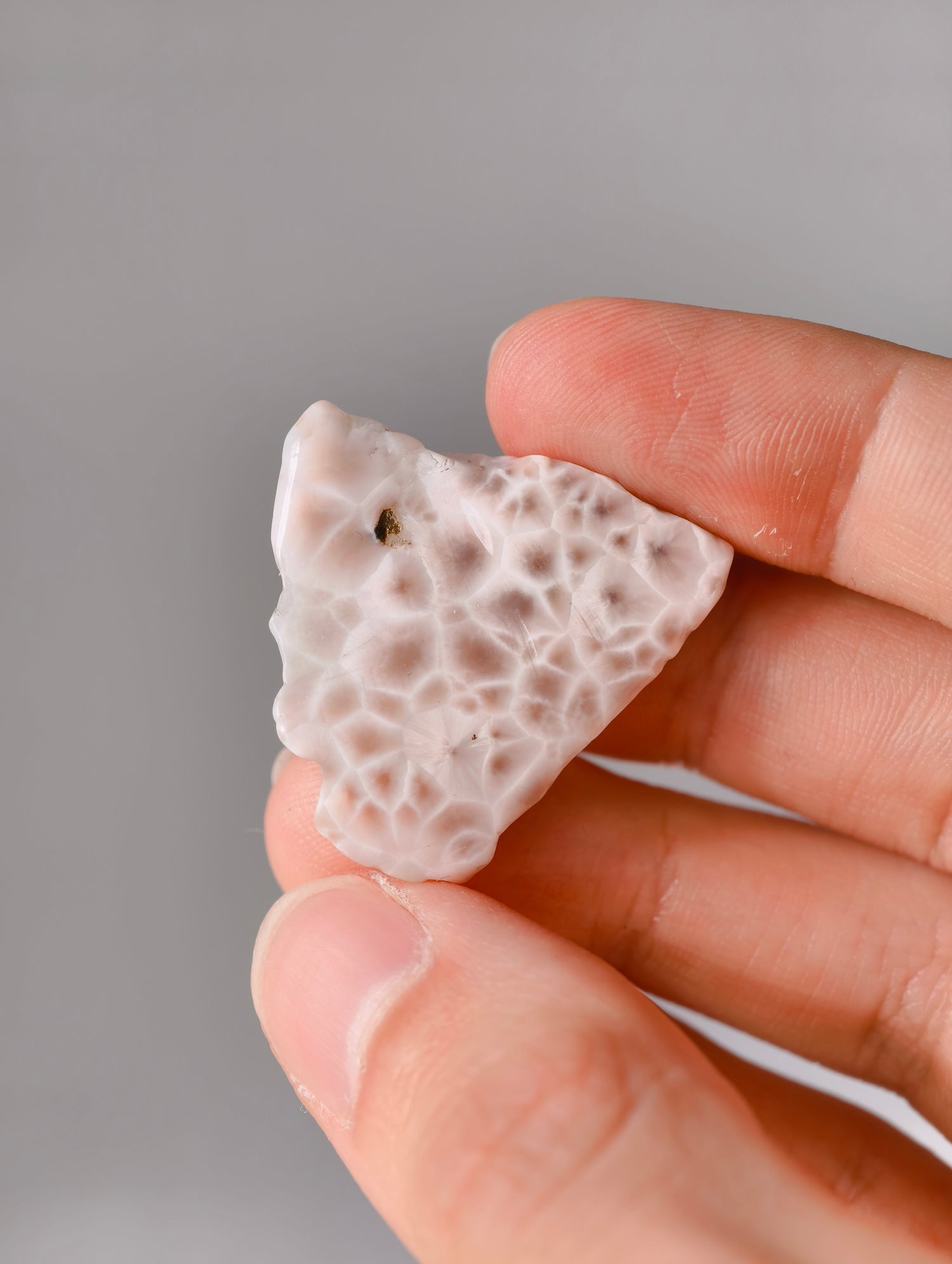 Natrolith "Pink Larimar" Freiformen