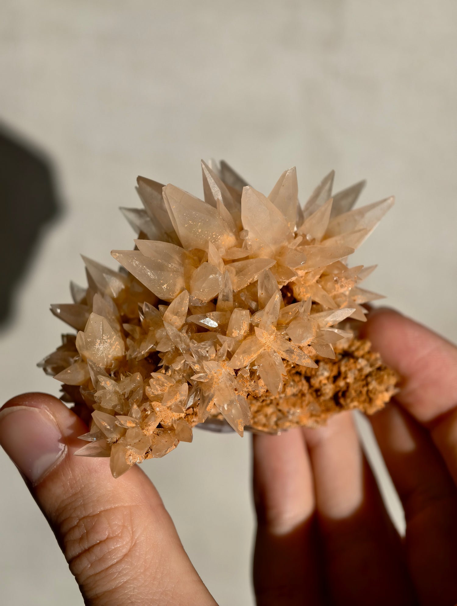 Ästhetische Calcit Spitzen Stufe aus Wenshan, China