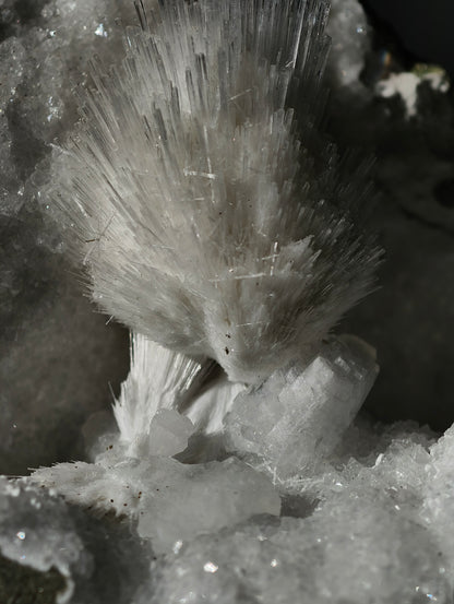 Skolezit Geode aus Indien