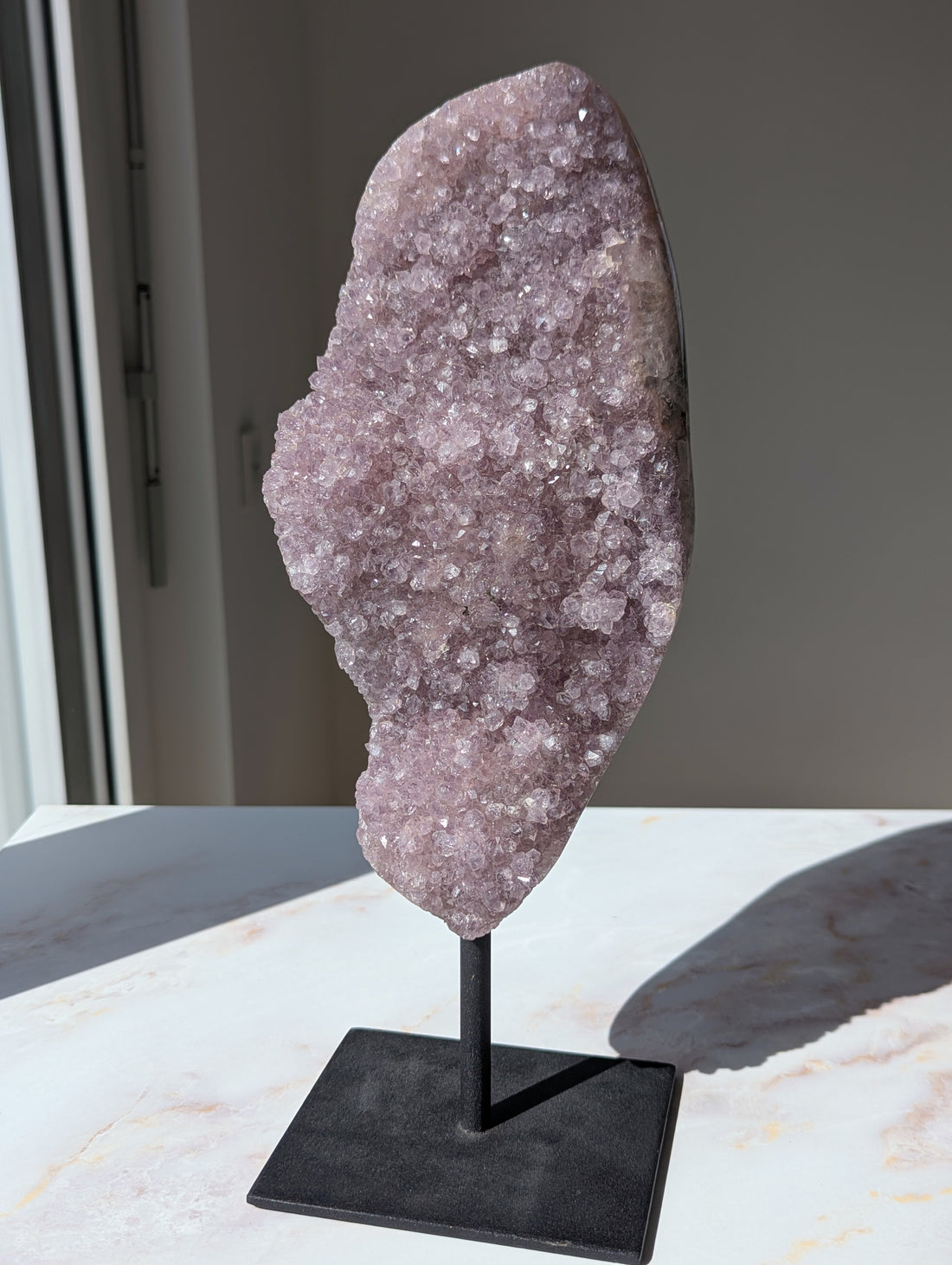 XL Pastell Amethyst auf Ständer aus Brasilien