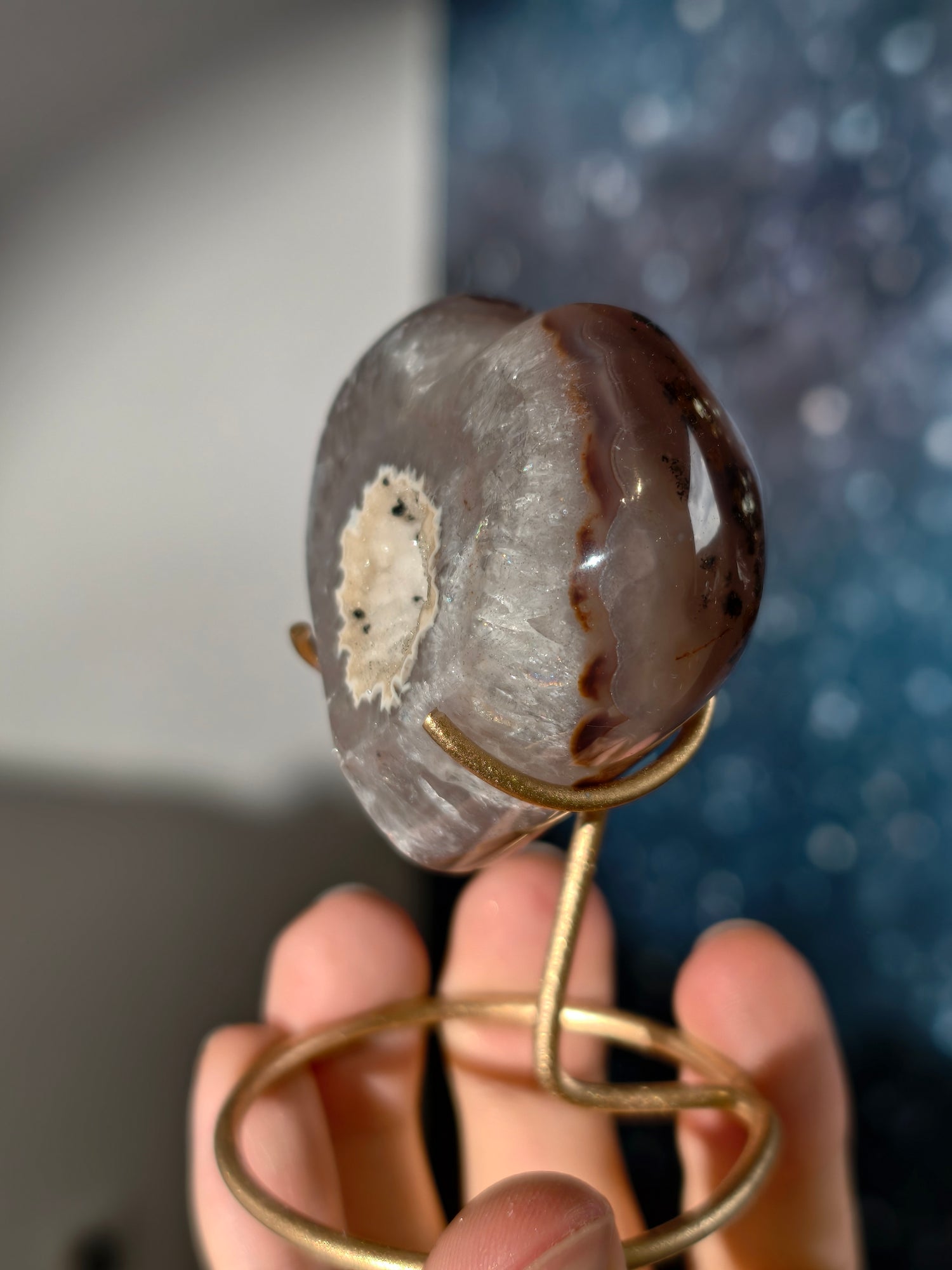 Druzy Achat Herz auf Goldständer