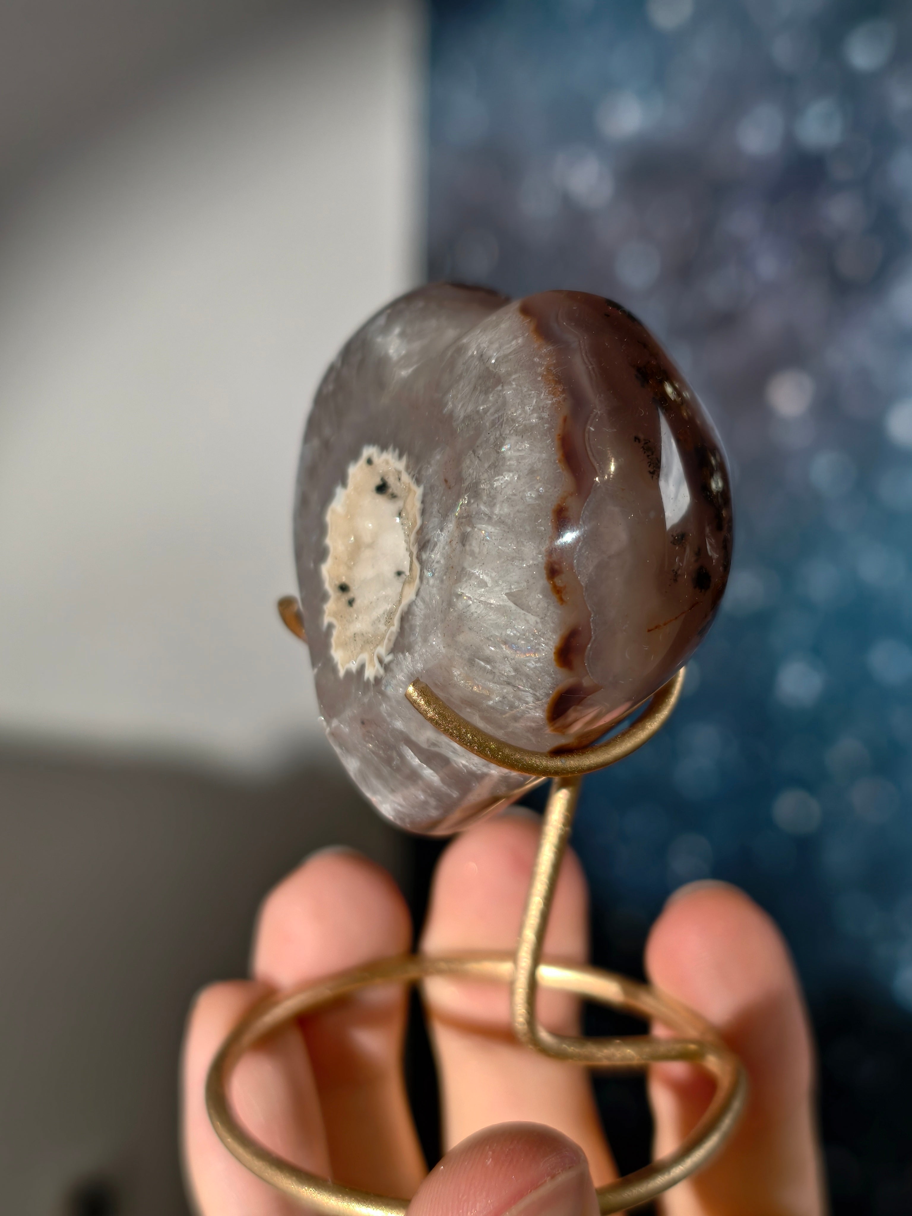 Druzy Achat Herz auf Goldständer
