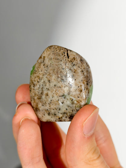 Seltene Haüyn Sodalith Mix Freiform (UV Aktiv!)