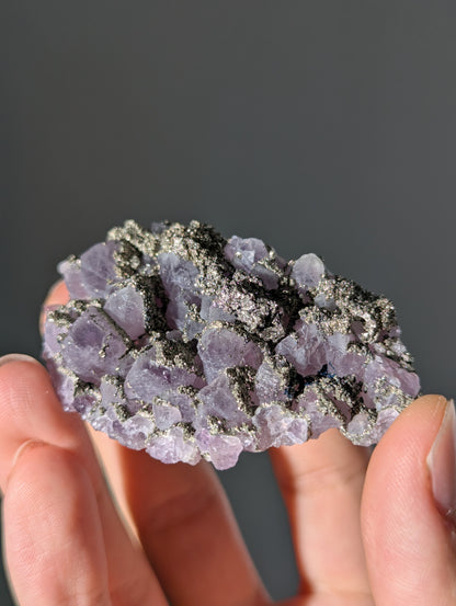 Pyrit auf Amethyst aus Bulgarien ✨