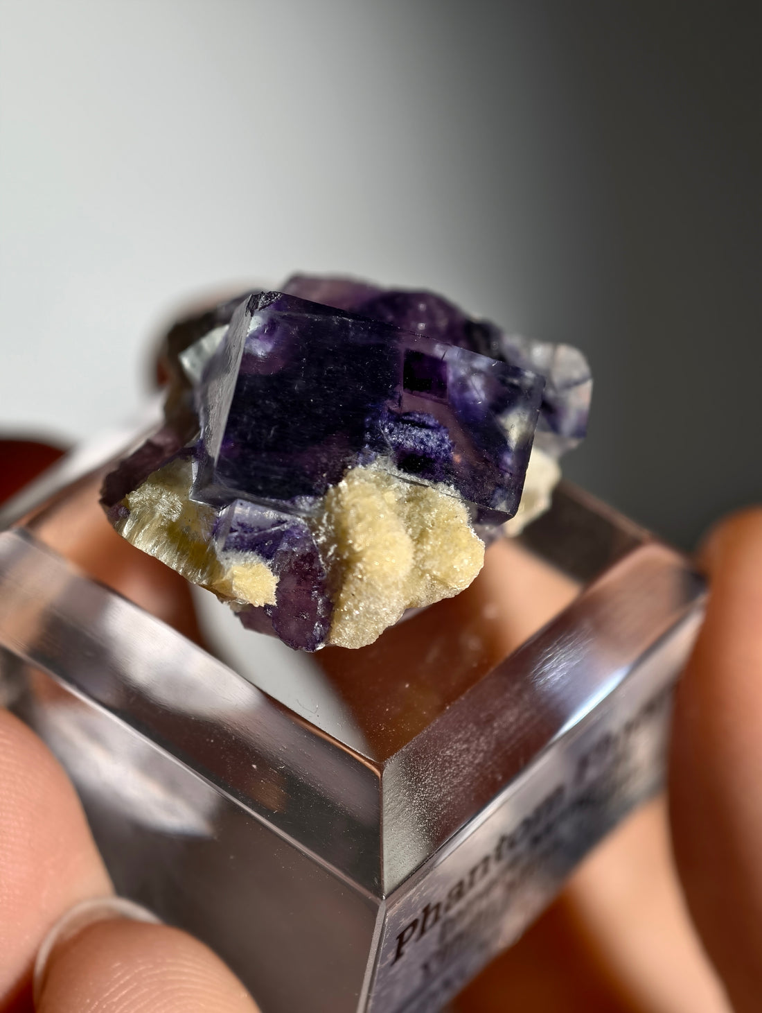Lila Phantom Fluorit aus der Yindu Mine 🌌