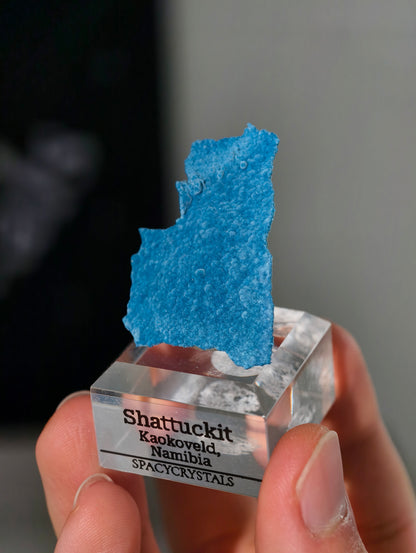Botryoidaler blauer Samt Shattuckit auf Podest